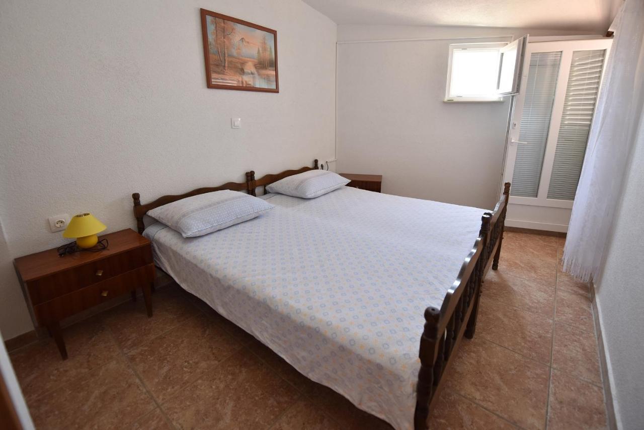 Apartments By The Sea Metajna, Pag - 6522 Zubovici Bagian luar foto