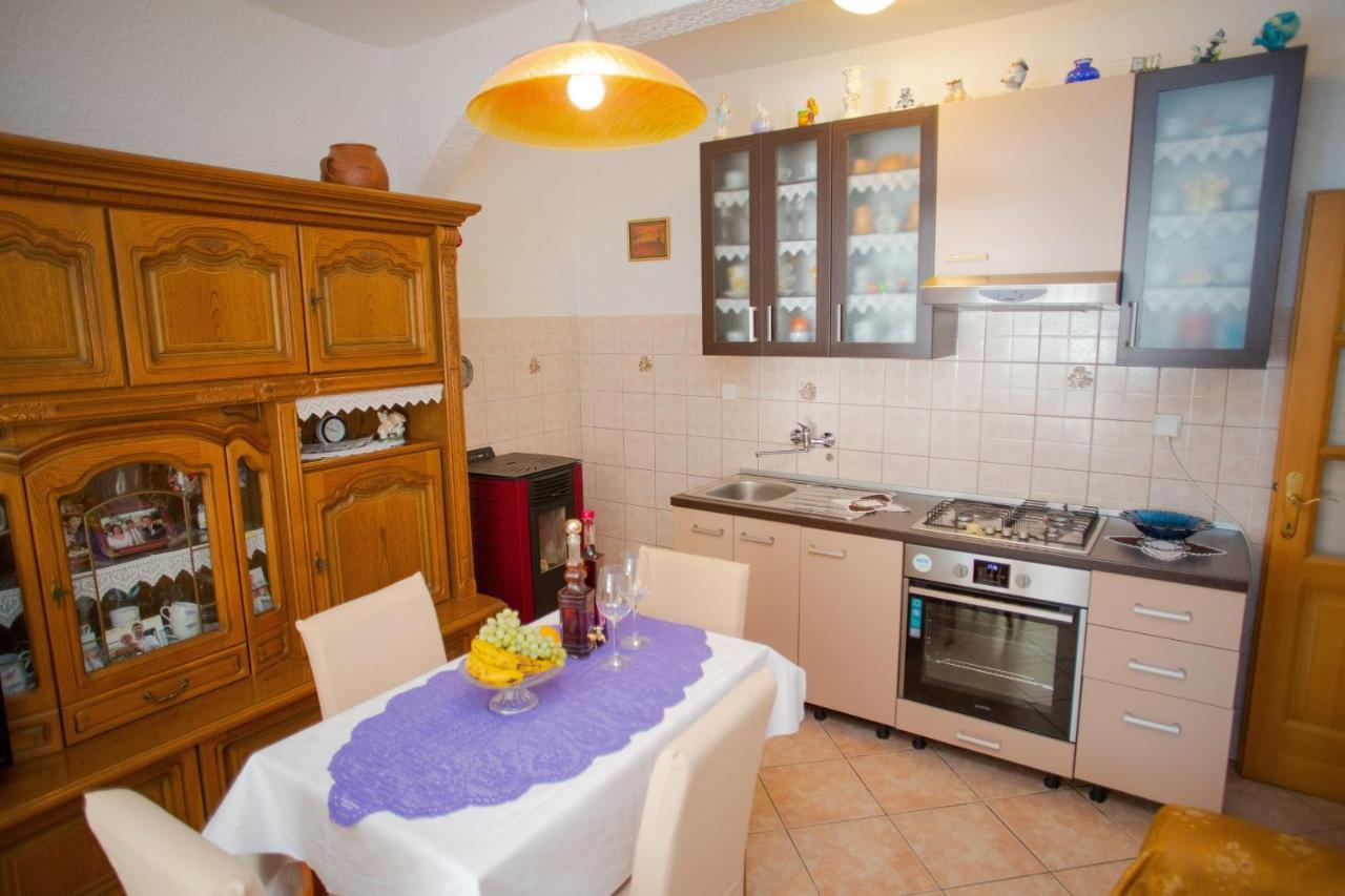 Apartments By The Sea Metajna, Pag - 6522 Zubovici Bagian luar foto