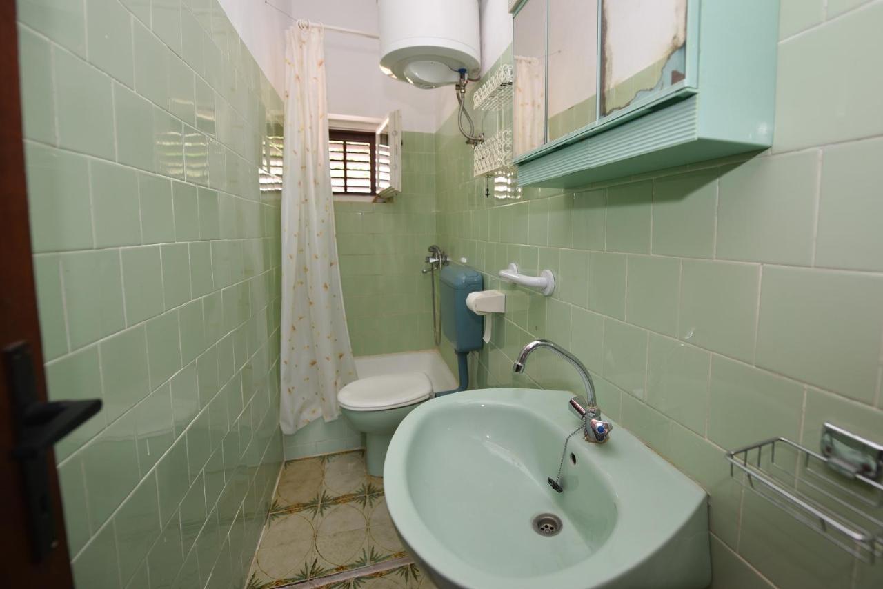 Apartments By The Sea Metajna, Pag - 6522 Zubovici Bagian luar foto