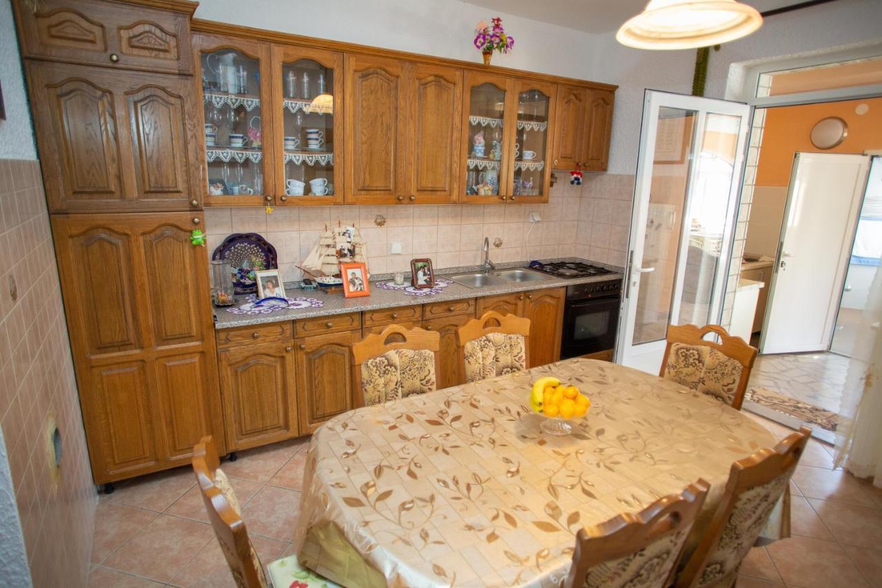 Apartments By The Sea Metajna, Pag - 6522 Zubovici Bagian luar foto