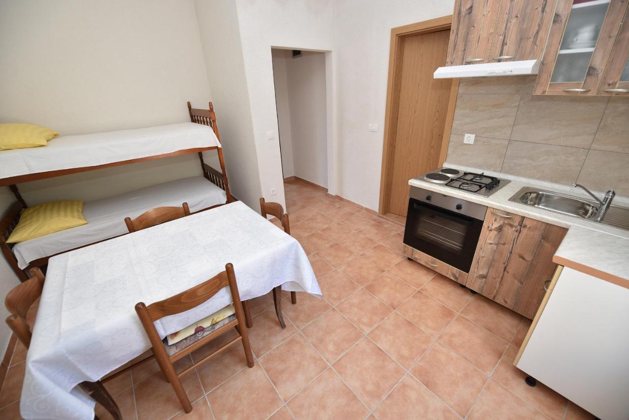 Apartments By The Sea Metajna, Pag - 6522 Zubovici Ruang foto